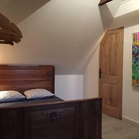 Logis Del Castel בית נופש Bozouls